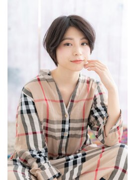 ミック ヘアアンドビューティー 大山店(miq Hair&Beauty) 黒髪センターパートヘルシースタイル前髪なしショートc1
