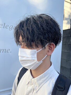 六本木美容室 白金店 センターパート/ツイストスパイラル/波巻きパーマ/ツーブロック