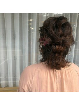 メルク(merc.) 【merc.加岳井】ハーフアップアレンジ