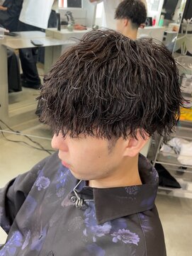 フィフス トウキョウ (fifth TOKYO) 波巻きスパイラルパーマツーブロックツイストパーマメンズヘア