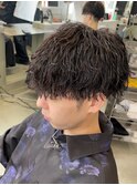 波巻きスパイラルパーマツーブロックツイストパーマメンズヘア