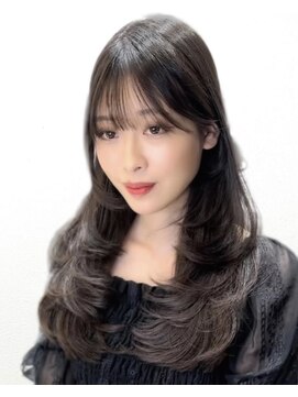 ワン バイ ジエクト(One by The Ect) 【レイヤーロング】透明感暗髪ダークグレージュシースルーバング