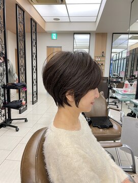 レリンク バイ コッミナム(LeLink by COMiNUM) 上質なショートスタイル