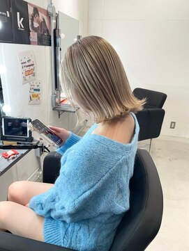 キング 高槻(K!ng) 縮毛矯正髪質改善ハイライトレイヤーカット高槻美容室エクステ