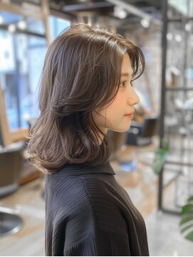 フレームプラス 御堂筋難波店(FRAME +) ☆レイヤーカットでふんわりスタイル☆