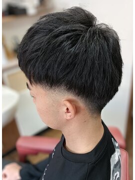 髪部リアン(髪部 lien) ツーブロック＋スキンフェード　アイロン仕上げ