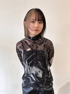 イル(ill) デザインカラー ツートンカラー ベージュカラー