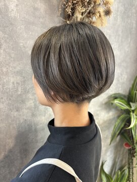 インフィニート(infinito) 刈り上げボブ