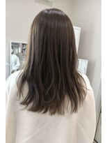 クウ(cuu)&nbsp;オリーブグレージュ/レイヤーカット