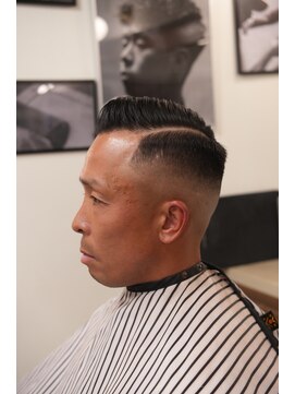 ザチョップショップ キチジョウジ(THE CHOP SHOP KICHIJOJI) クルーカットスキンフェードカットシェービング吉祥寺理容室