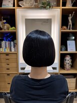 アンボス(Ambos) 首が綺麗に見えるボブ!