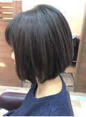 シンプル前下がりボブ