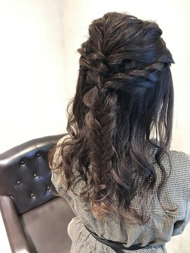 カルテット(Quartett) 【Quartett】編み込みハーフアップ