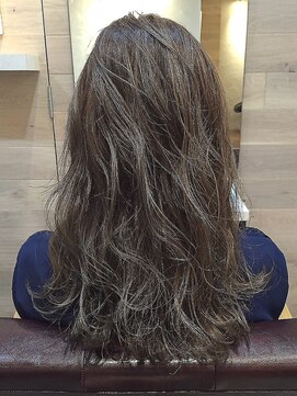 オーブ ヘアー ライブス 仙川店(AUBE HAIR RIVES) 濡れ感がセクシーなカールスタイル