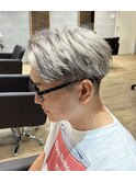プラチナホワイト