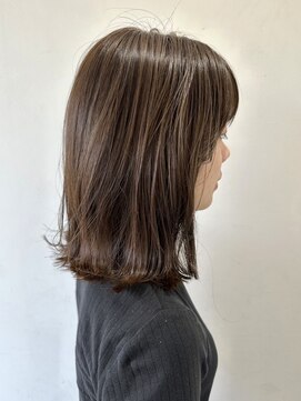 フォーク FOLK 【FOLK】透明感赤みなしベージュ☆似合わせ外ハネミディアムボブ