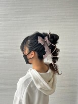 アパートメントヘアー&nbsp;ポニーテール紐アレンジ