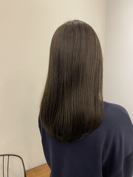 リリアーナ(LILIANA) 池袋 イルミナカラー 髪質改善 透明感 オリーブアッシュ♪