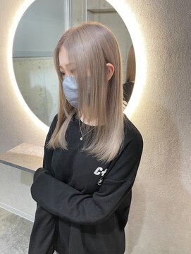 クヴェルアンドコー(Kvell&Co.) ミルクティーベージュ