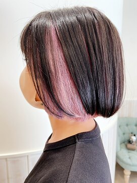 ヘアリゾート粋 トゥジュ 池袋東口店(tujuh) ショートボブ/インナーカラー/ピンク/個性的