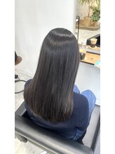 RIN【大人気】カット＋透明感カラー＋うる艶トリートメント　¥13,200