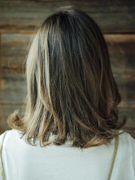 フローラビューティーヘアー(Flora Beauty Hair) 外ハネ×ミックスカラート/20代/30代/40代/50代/岡山/表町