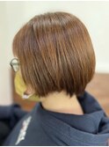イエローべージュ大人可愛い小顔ショートボブ前下がり
