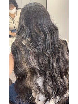 インビテーション(invitation) コントラストハイライトカラー