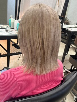 ピボット 北千住(PIVOT) ホワイトベージュ