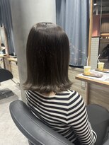 リーオオサカ(Lee Osaka) オリーブカラー×東芽生