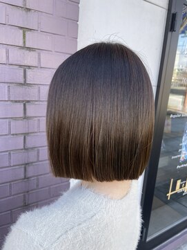 ランプシーヘアー(Lampsi hair) ツヤ感ボブ