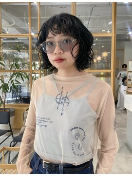 フェリアファム 北千里(FERIA fam) ウェーブパーマボブ