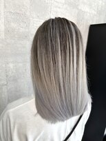 スキル 石岡(SKILL)&nbsp;ハイトーンカラー/シルバーアッシュ/ホワイトアッシュ/大人女性