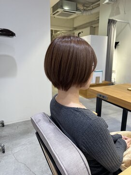 ルイス 宝塚(Luis) 大人可愛い20代30代40代小顔 ショートボブ