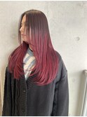 レイヤーカット×グラデーションカラー×赤髪