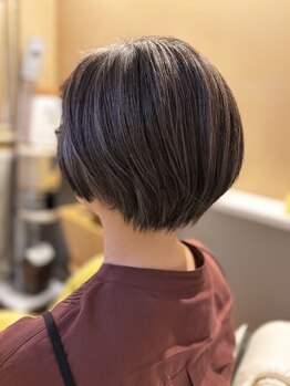 【小顔×柔らかシルエット】イメージ変幻自在の似合わせ力で、360°どこから見ても可愛いstyleが叶う◎