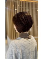 イゾラ(isola)&nbsp;ショートにすると広がる人のための丸みショートボブ｜西千葉