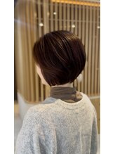 イゾラ(isola)&nbsp;ショートにすると広がる人のための丸みショートボブ｜西千葉