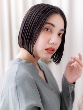 カバーヘア ブリス 志木南口駅前店(COVER HAIR bliss) 顎ラインボブ/センターパート/暗髪/ダークアッシュ/小顔ボブg