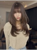 ミディアムレイヤー ハッシュカット ミルクティーブラウン