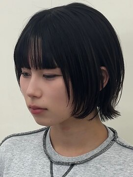 アウラ(AURA) レイヤーボブ/おしゃれ女子ウルフヘア／顔周りレイヤー/ブリーチ