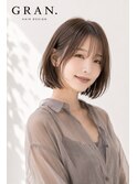 おとな毛先軽め内巻きボブ