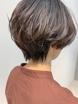 テトヘアー(teto hair) short(ハンサムショート、ラベンダーアッシュ、ショートヘア)