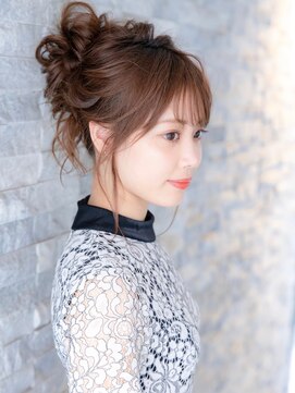 エムスラッシュ アヴェダ 自由が丘(M.SLASH AVEDA) ふんわりカールアップスタイル/パーティースタイル/二次会