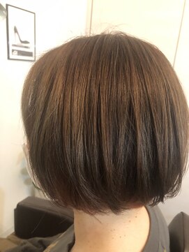 シェアトラスト(share trust) インナーカラーボブ