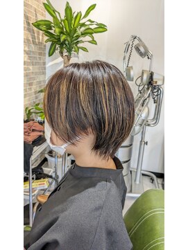 モーネ(Mone) 涼し気ショートスタイル