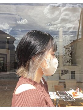 ヘアメイク スプラッシュ(Hair Make Splash) スモーキーベージュインナー×ショートウルフ