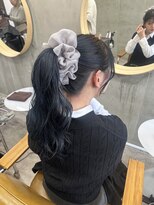 ソルトウォーター(SALT WATER)&nbsp;ブルーブラック　ポニーテールアレンジ