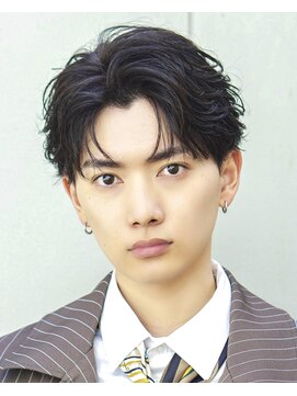 オーシャントーキョー 渋谷神南(OCEAN TOKYO) 韓国ヘアカルマパーマカルマバングセンターパート黒髪ウルフ