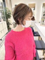 ステア ケース(stair case)&nbsp;大人かわいいハイライトショートボブ耳かけ